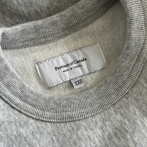 PROVINCE OF CANADA: HAND SCRIPT SWEATER - Picture 8 of 11